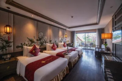 Dreibettzimmer mit Balkon — Lotus Aroma Sapa Hotel
